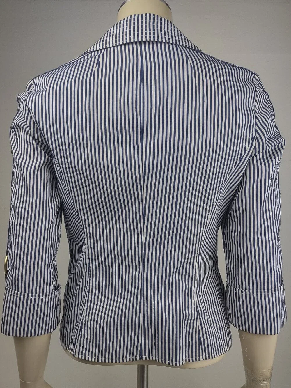 St. John blue white striped tabbed sleeve button front blazer jacket womens 4 - Picture 6 of 10